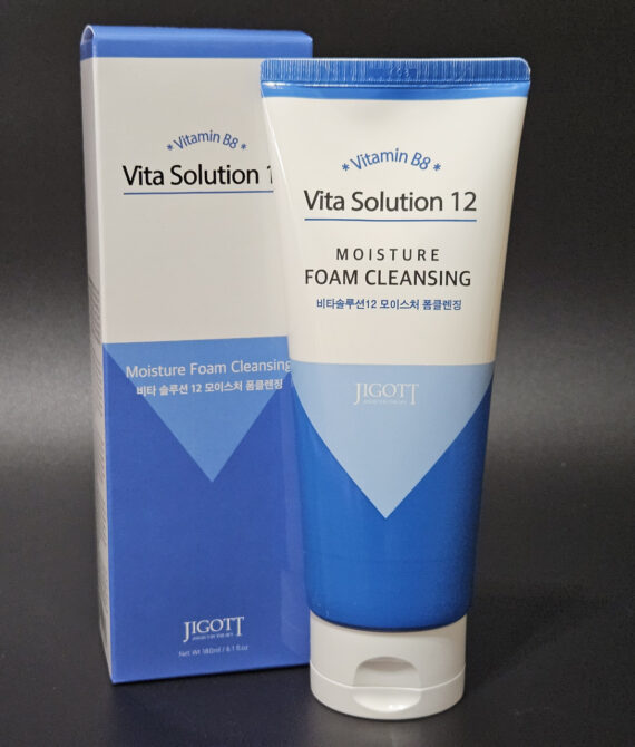 Jigott Vita Solution 12 Moisture Foam Cleansing, 180 ml